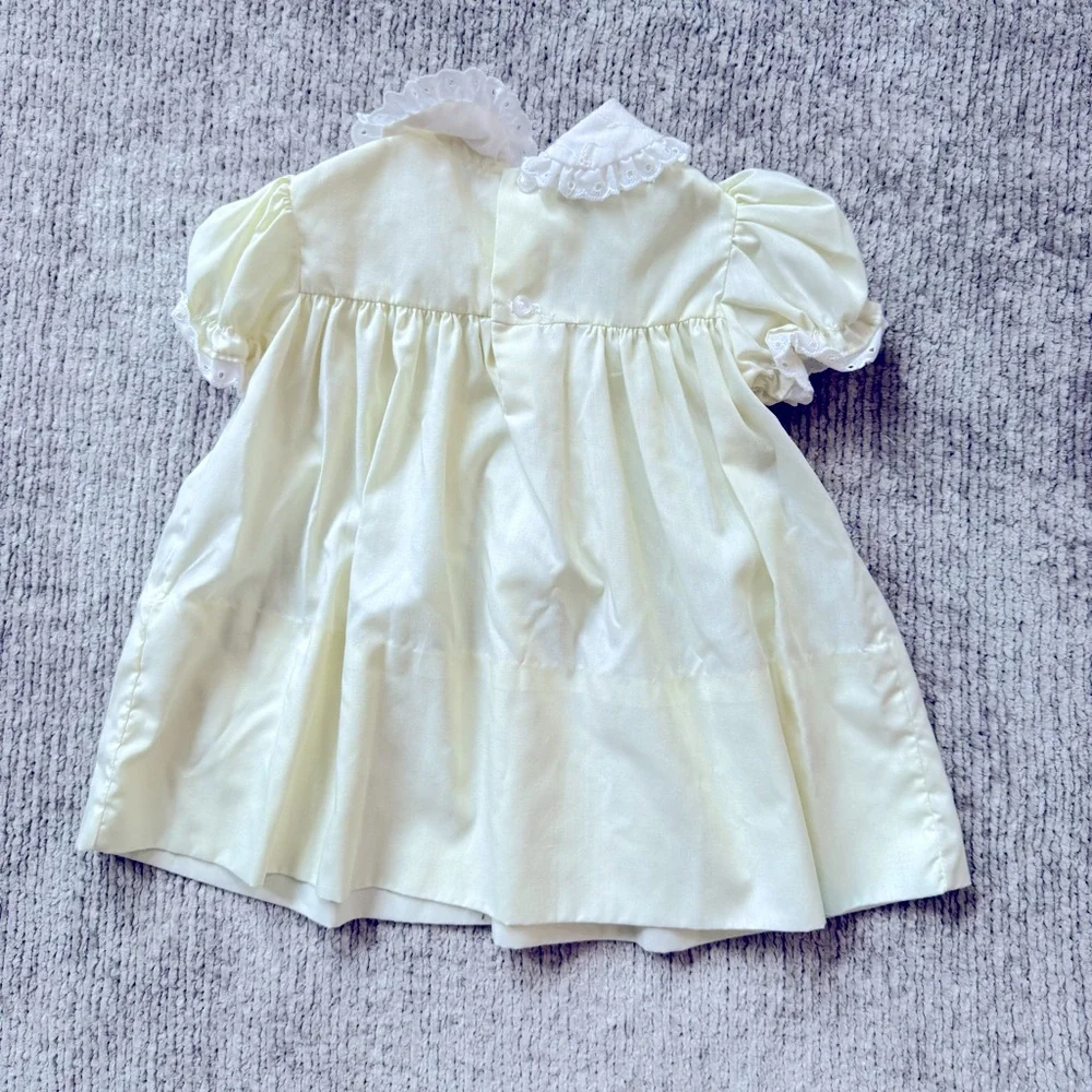Vintage Polly‎ Flinders Yellow Smocked Dress Eyelet Collar Puff Sleeves 24M